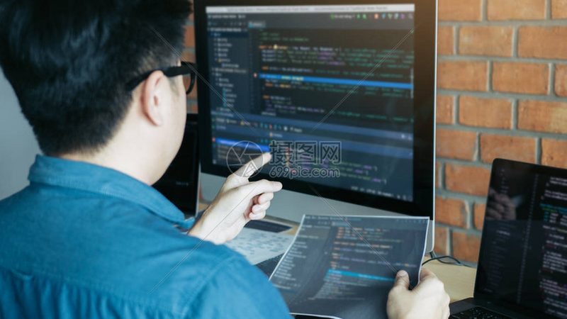OA办公系统：揭秘其开发背后的技术逻辑与品牌选择
